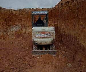 Locação de Escavadeira Carapicuíba da Juarez Terraplenagem